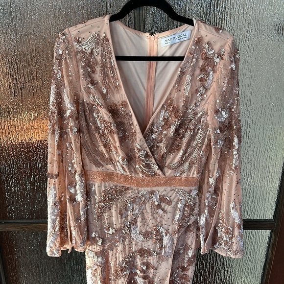 Mac Duggal SEQUINED FAUX WRAP SPLIT LONG SLEEVE GOWN size 4 NEW $598 - Picture 16 of 17